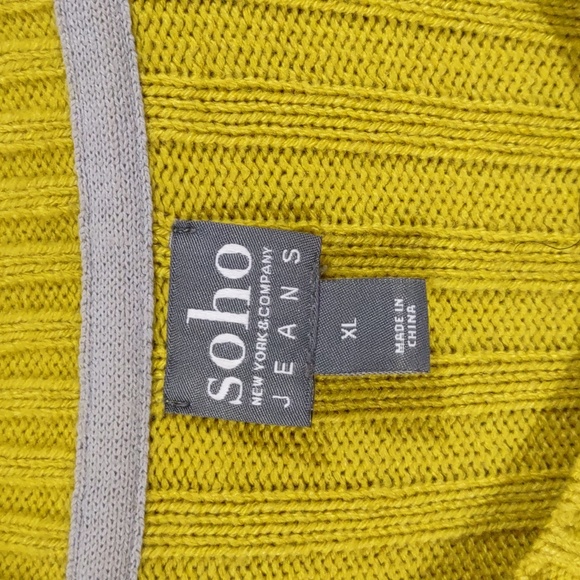 Soho Pullover sweater. (1069) - Picture 2 of 5